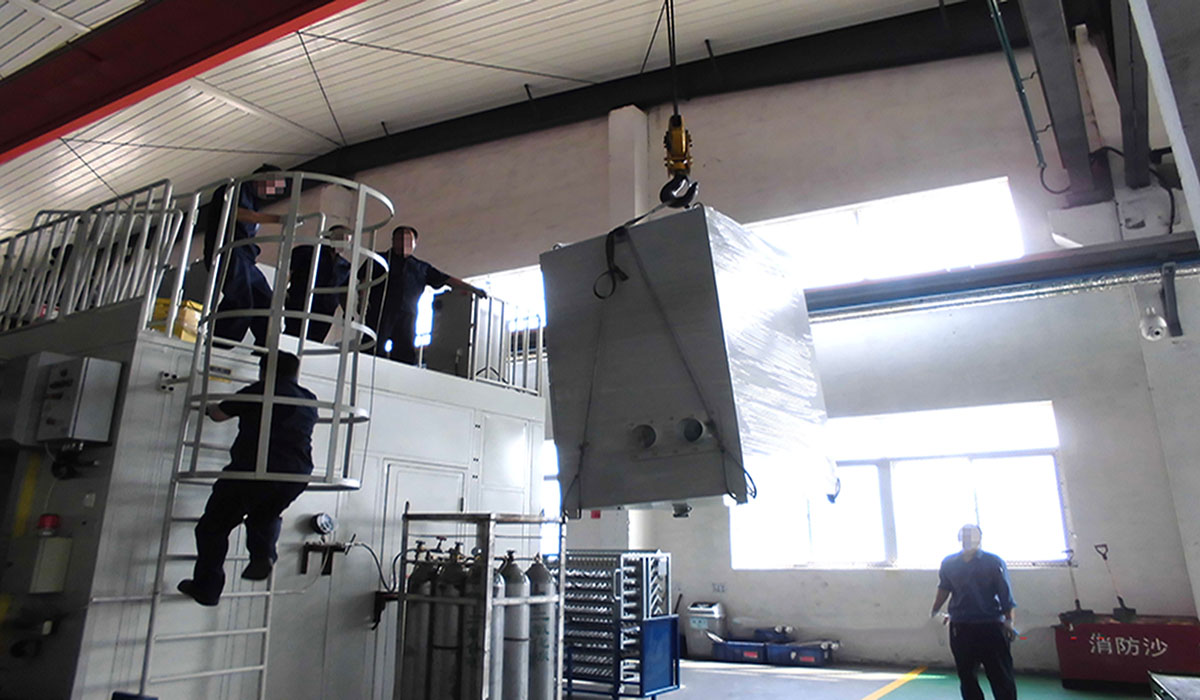 機(jī)器人焊接凈化安裝現(xiàn)場(chǎng)